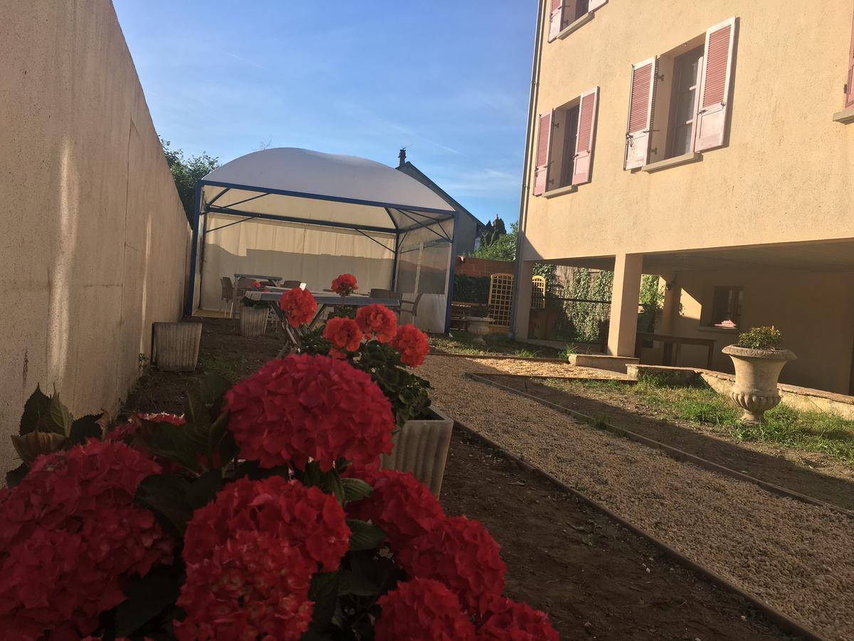 Location Chambres Hotel Joly Dun-le-Palestel Екстер'єр фото