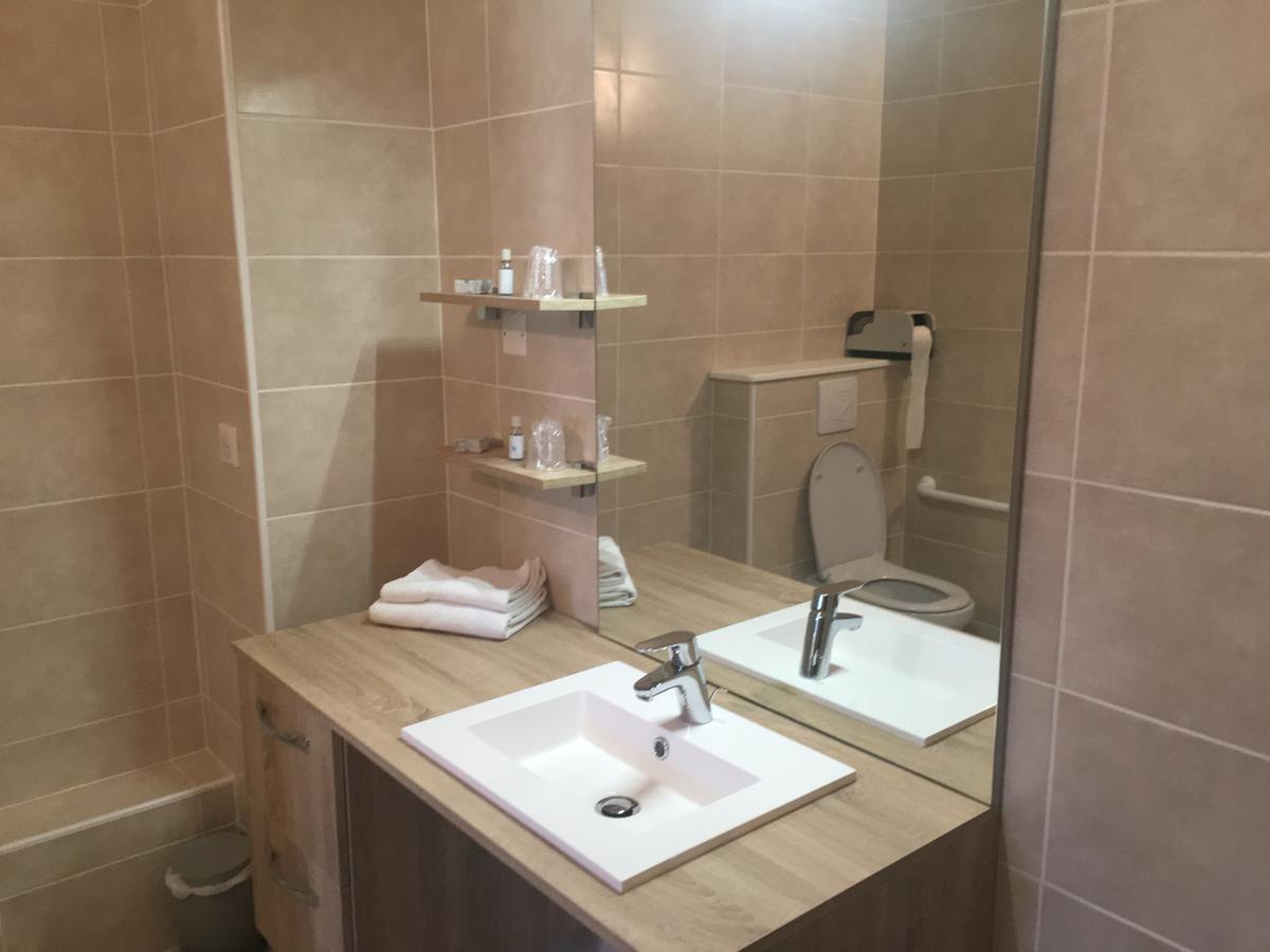 Location Chambres Hotel Joly Dun-le-Palestel Екстер'єр фото
